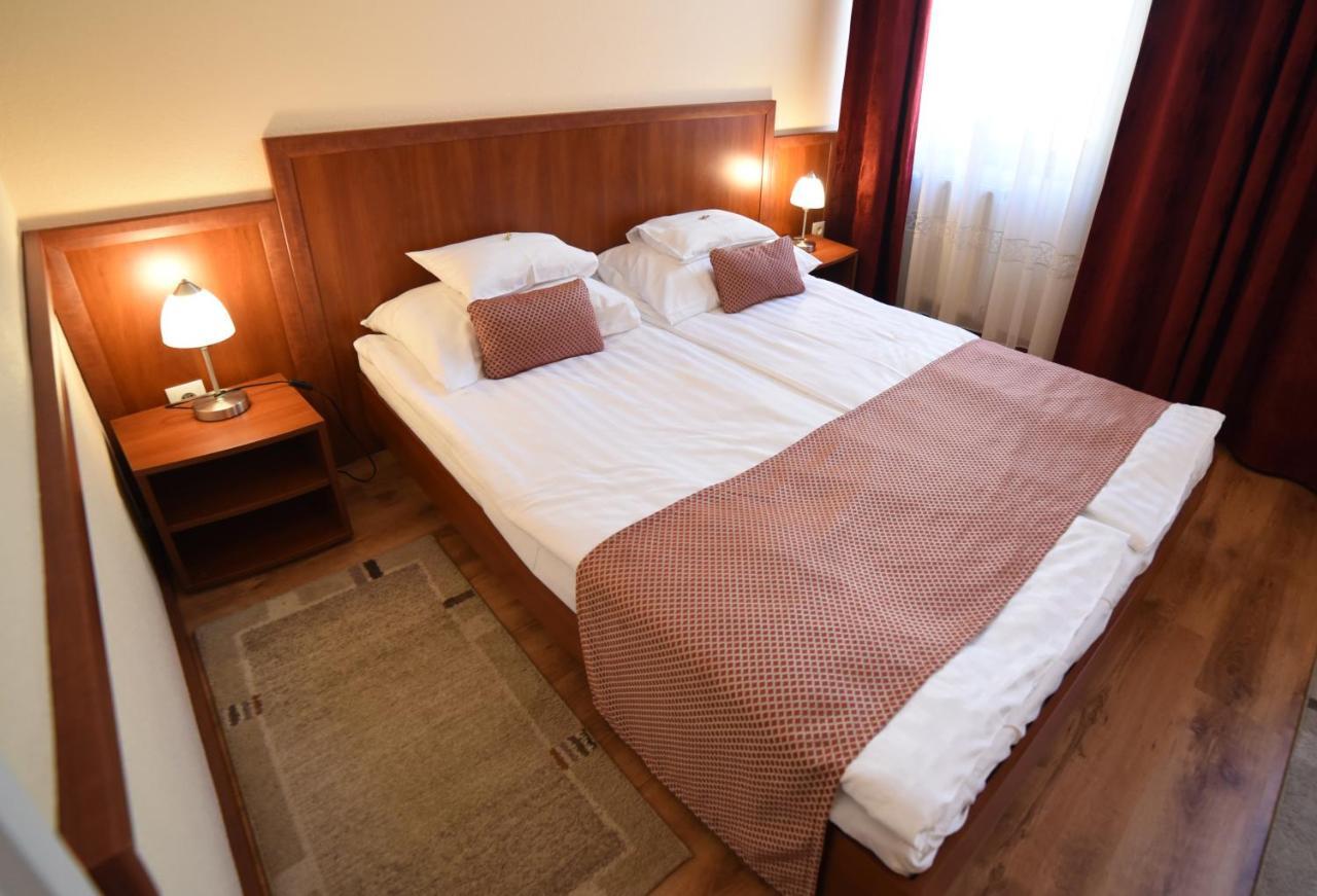 Hotel Pannonia Мисколк Екстериор снимка