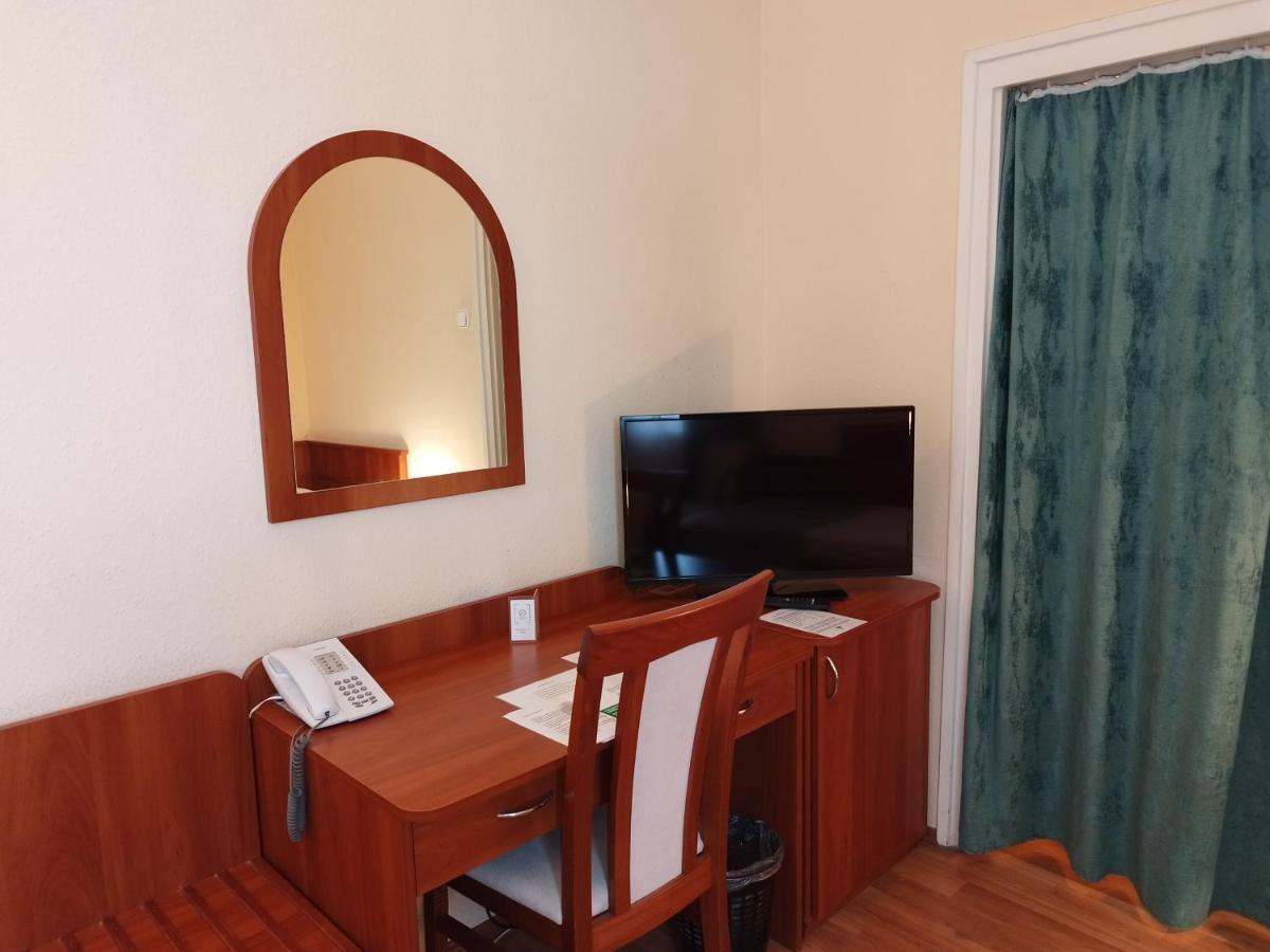 Hotel Pannonia Мисколк Екстериор снимка