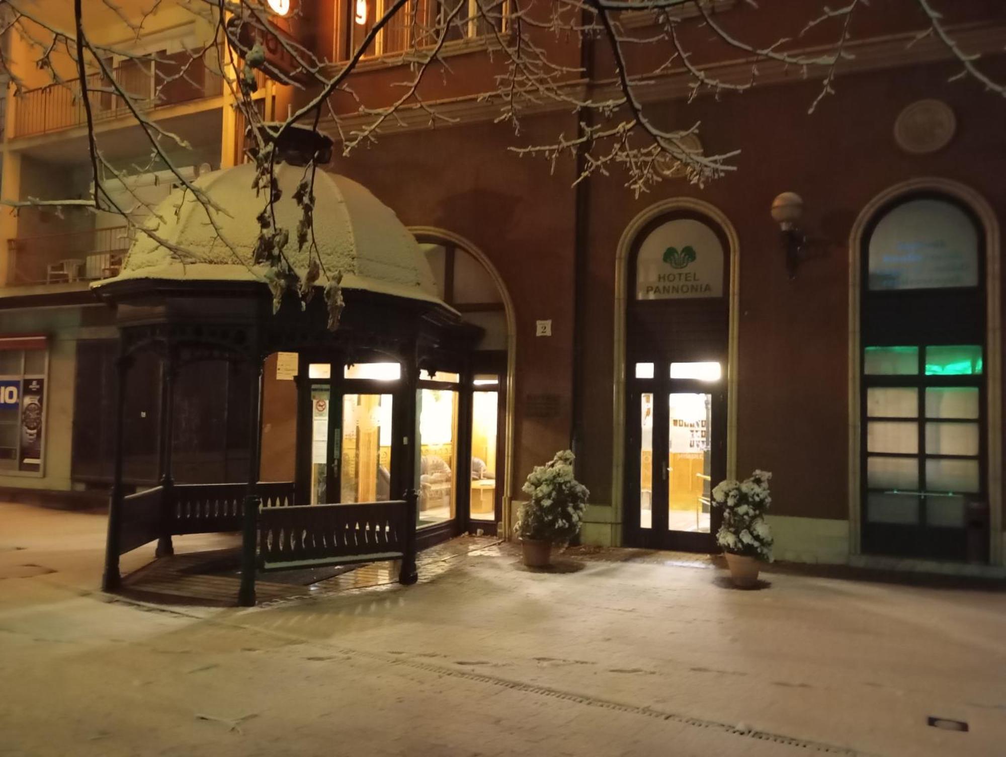 Hotel Pannonia Мисколк Екстериор снимка